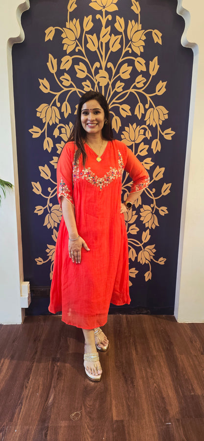 Floral Elegance Embroidered Kurta