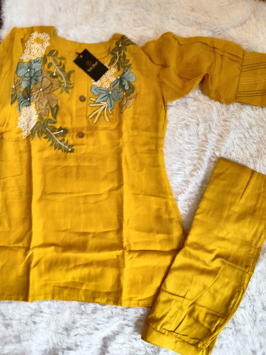 Embroidered bloom coord set