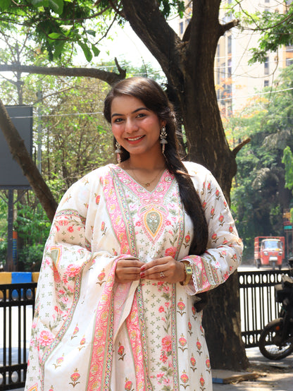 Hand-Embellished Muslin Kurta with Matching Dupatta and Trousers