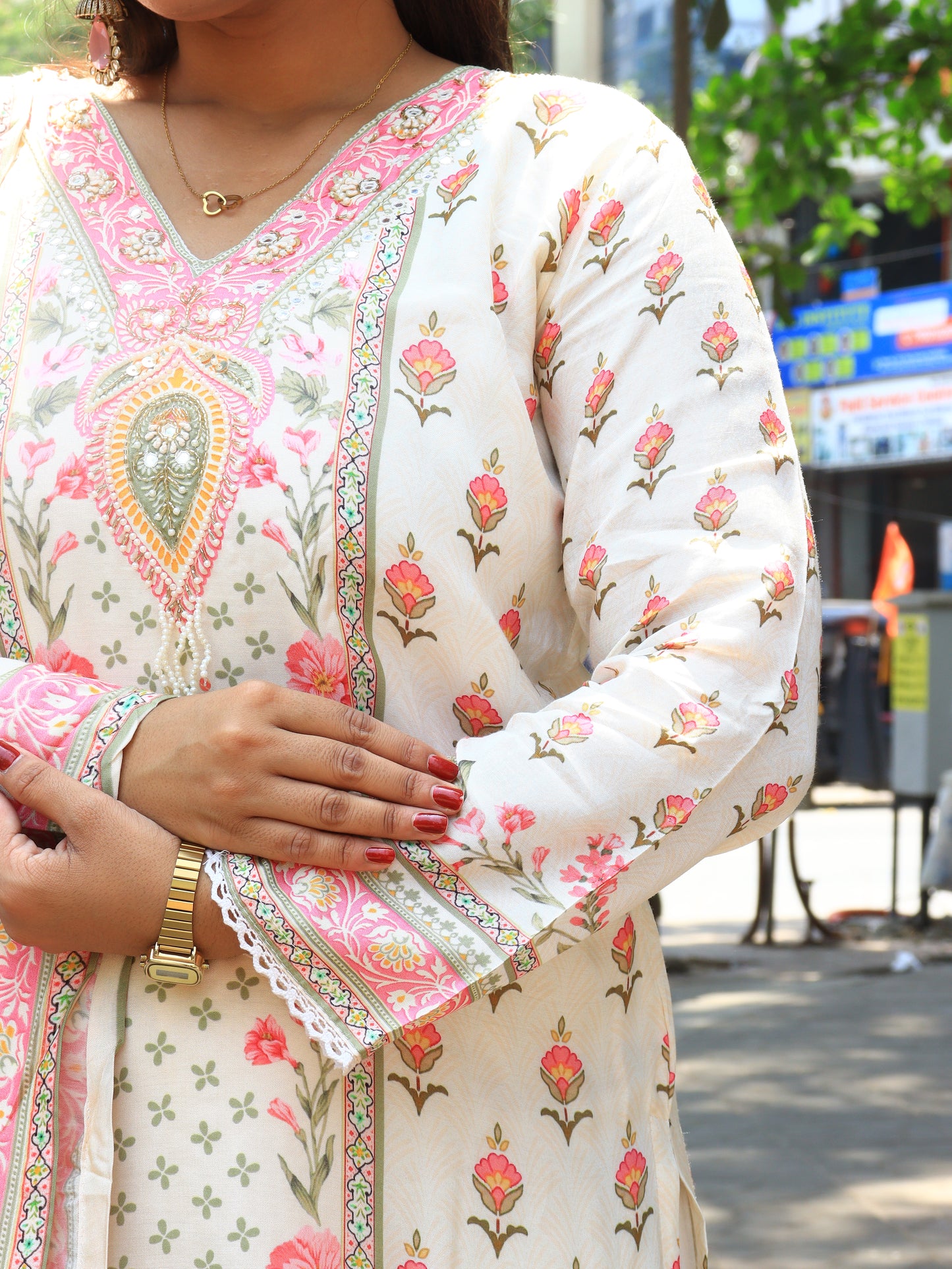 Hand-Embellished Muslin Kurta with Matching Dupatta and Trousers