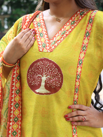 The Golden Aranya Muslin Set