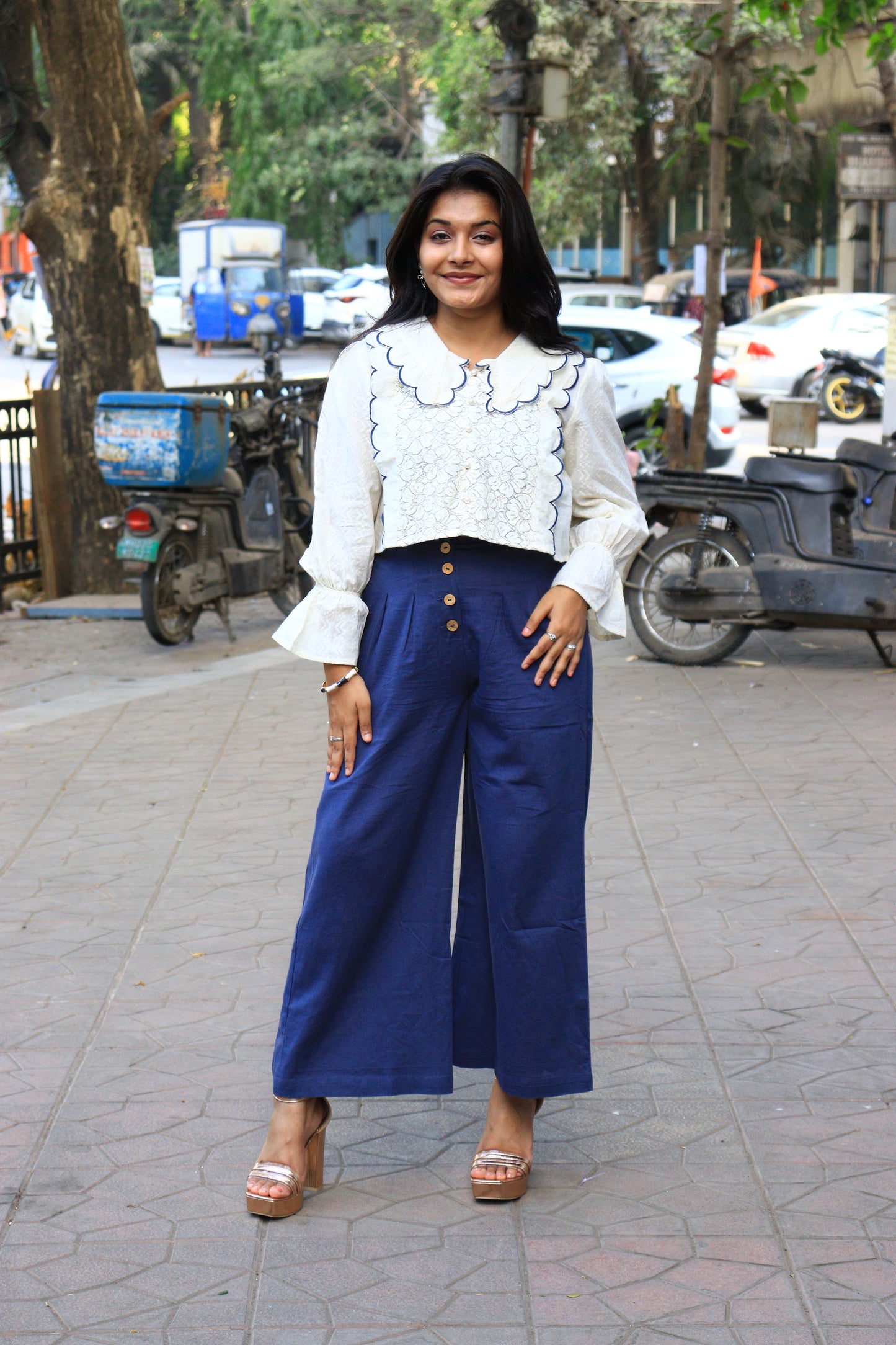 Scalloped Lace & Linen Co-ord Set