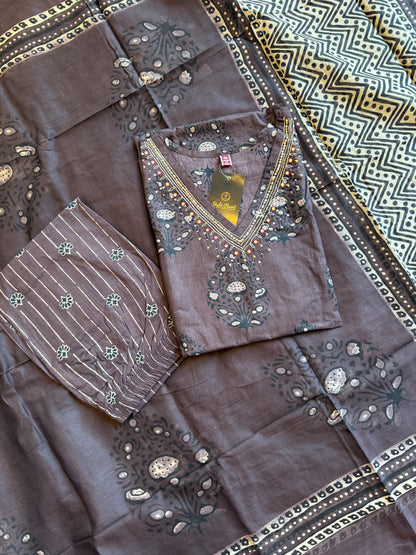 Hand-Block Floral Printed Cotton Suit Set