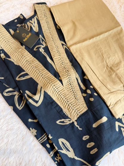 The Pleat-Neck Kurta Set