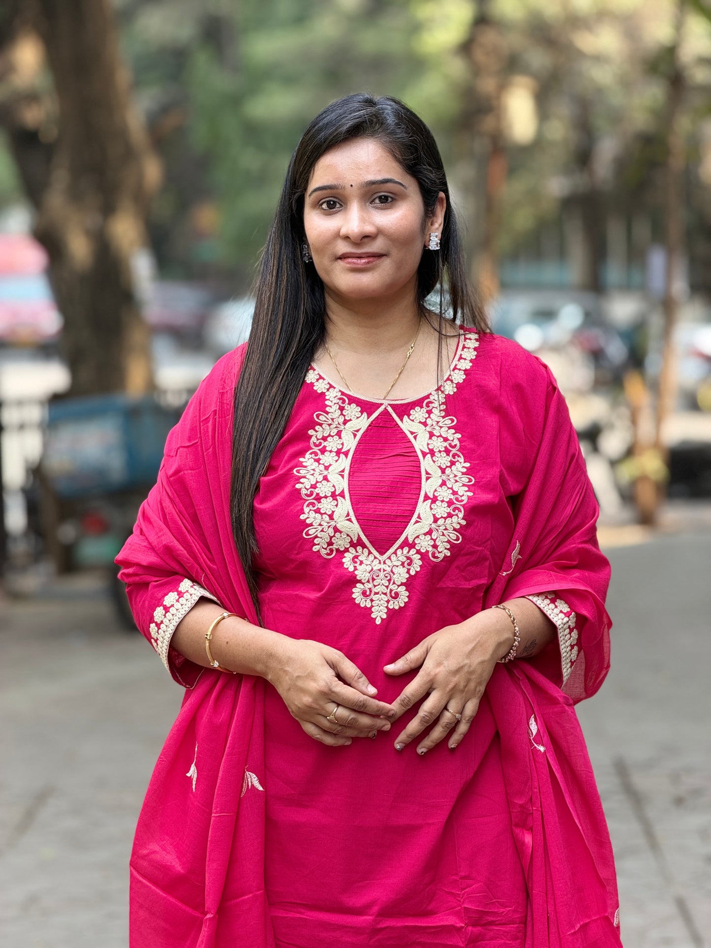 Fuchsia Muse Hand-Embroidered Kurta Set