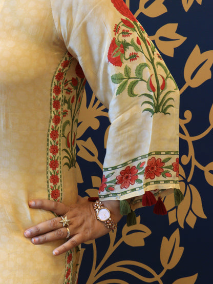 Cream Crape Silk Kurta Set with Printed Floral Bootas