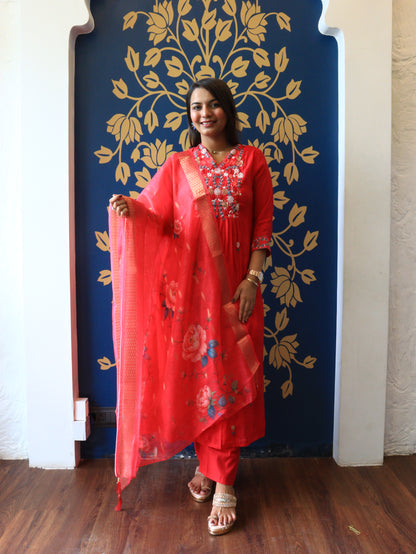 Floral Threadwork Kurta Set