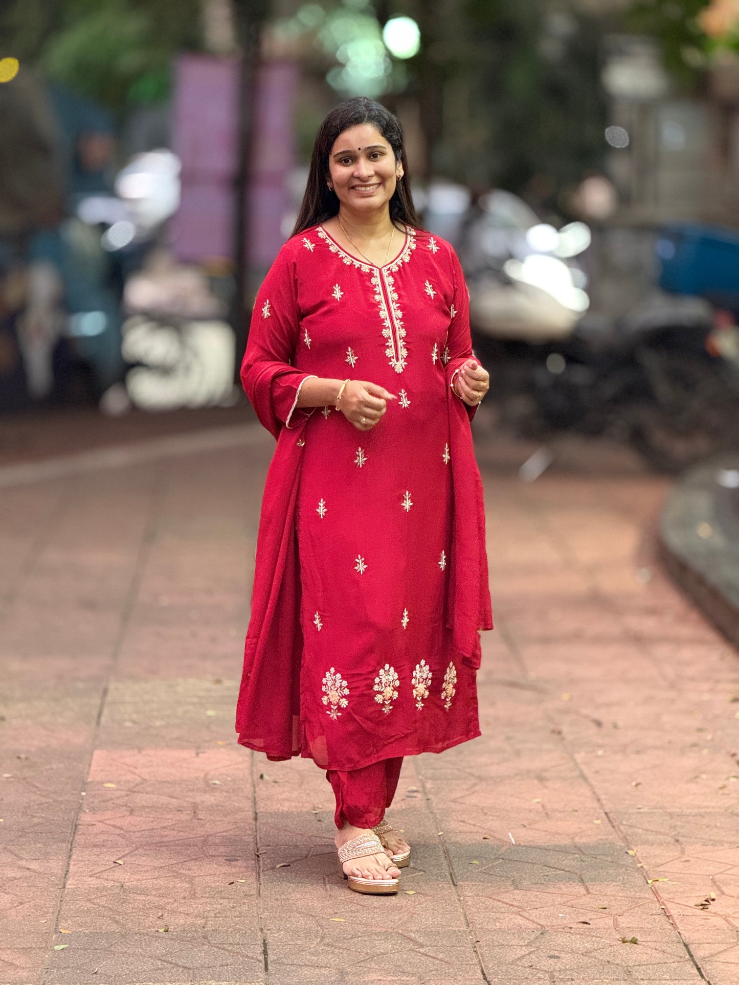 Festive feel Embroidered Kurta Set