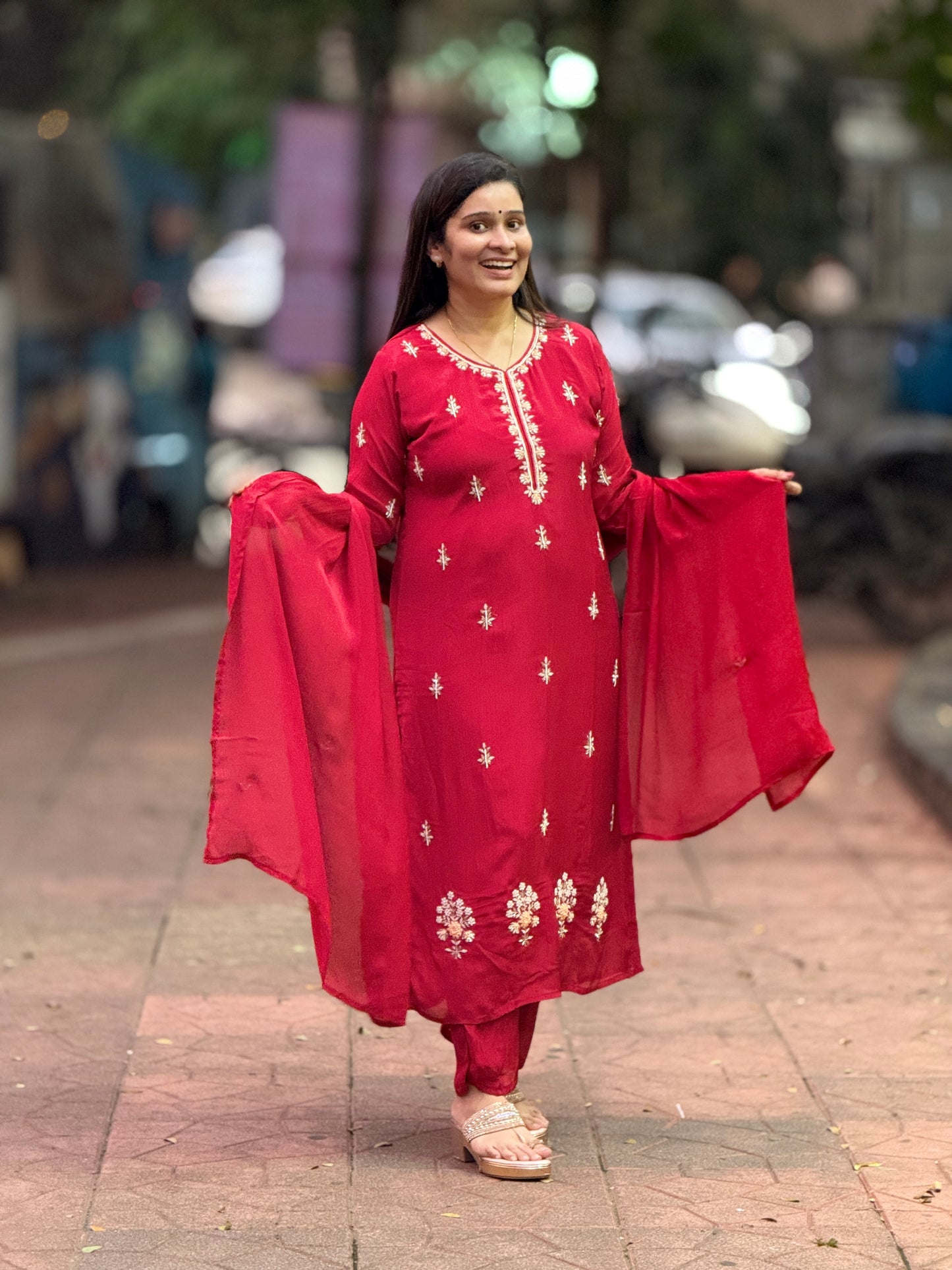 Festive feel Embroidered Kurta Set