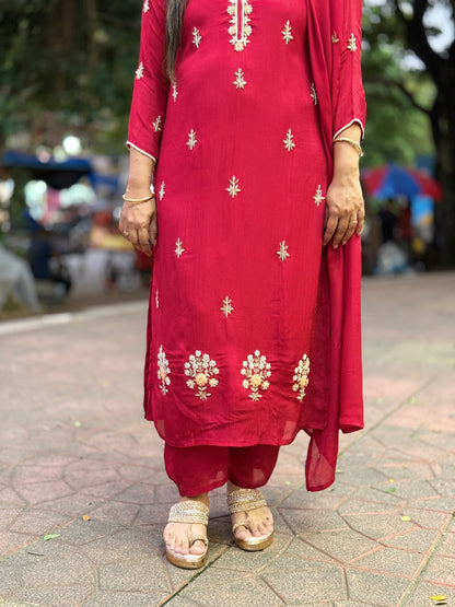 Festive feel Embroidered Kurta Set