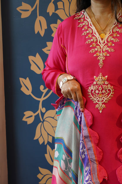 Noor Embroidered Kurta Set