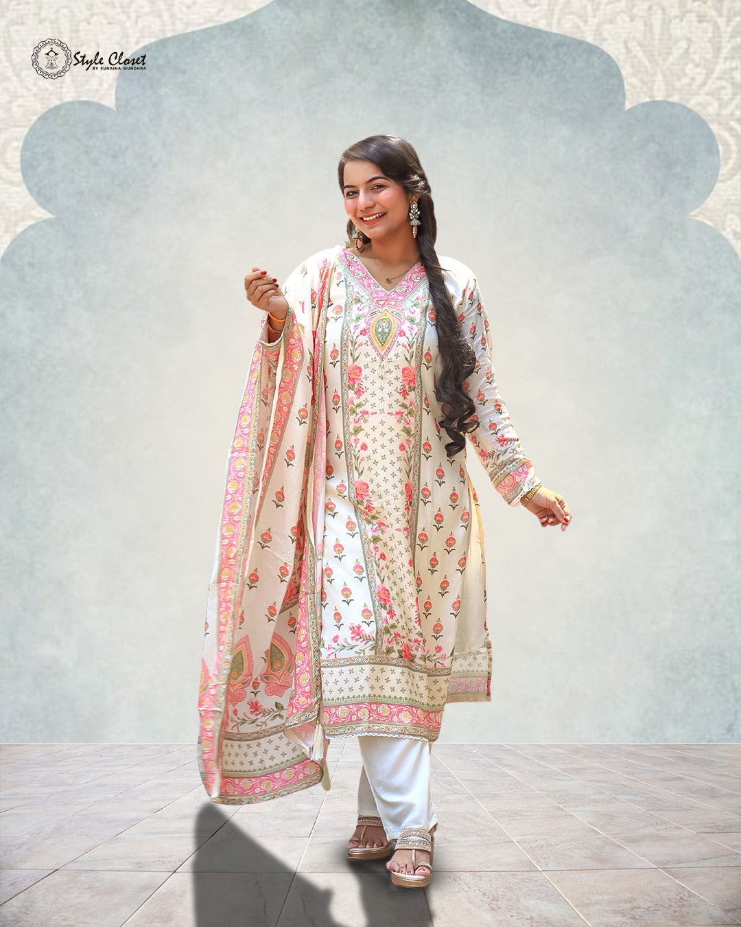 Hand-Embellished Muslin Kurta with Matching Dupatta and Trousers